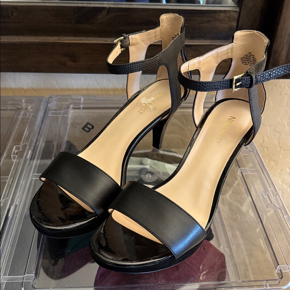 Nine West Textured Black Heels